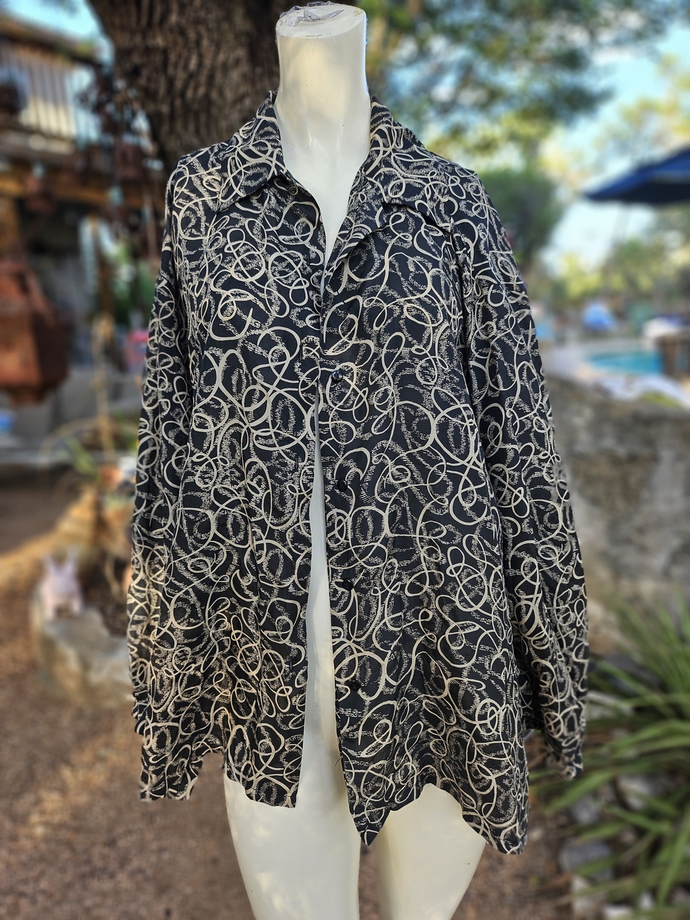 Bogari Luxury Silk Women's Black & Ivory Tan Abstract Loops Button-Down Shirt M